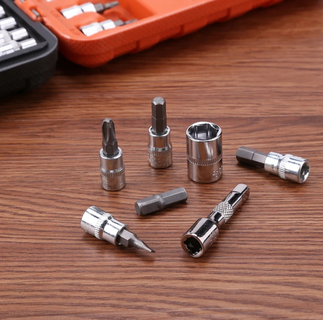46-Piece Socket Wrench Set - Ratchet & Bit Tool Kit