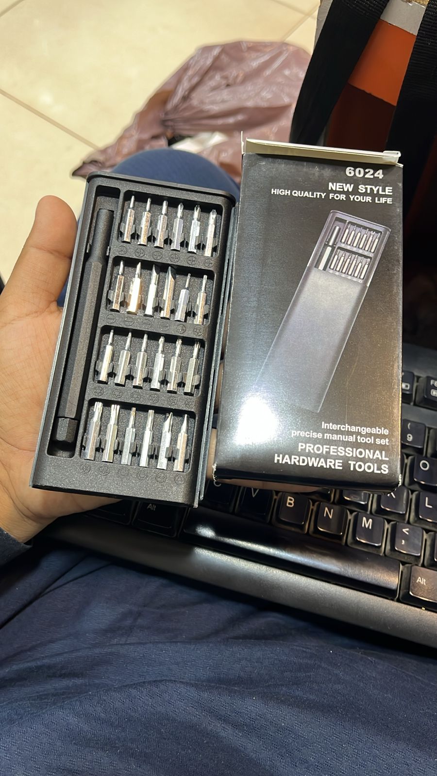 24 in 1 Magnetic Screwdriver Bit Set - Repair Tool Kit